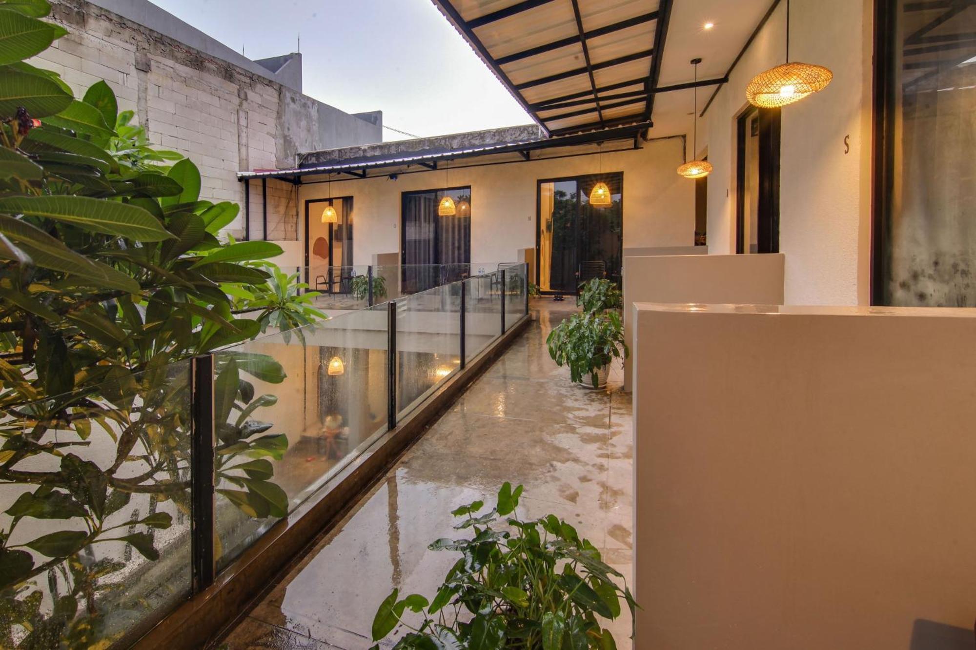 Escotel Casa De Luga Yakarta Exterior foto