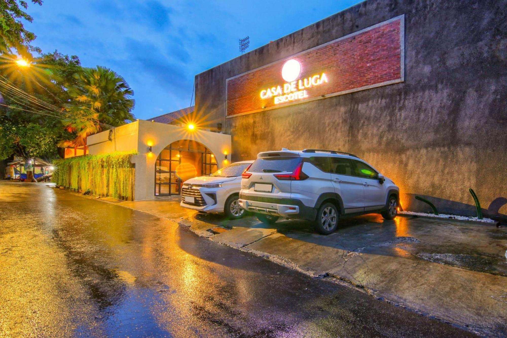 Escotel Casa De Luga Yakarta Exterior foto